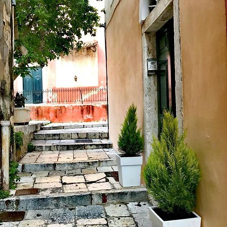 Venetian Well Cozy Apartment Corfu Old Town Exterior photo